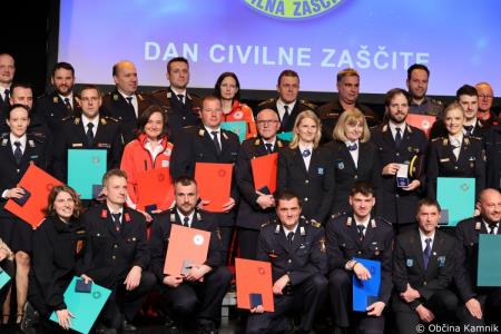 l_609992V Kamniku gostili regijsko proslavo ob dnevu Civilne zašcite 77